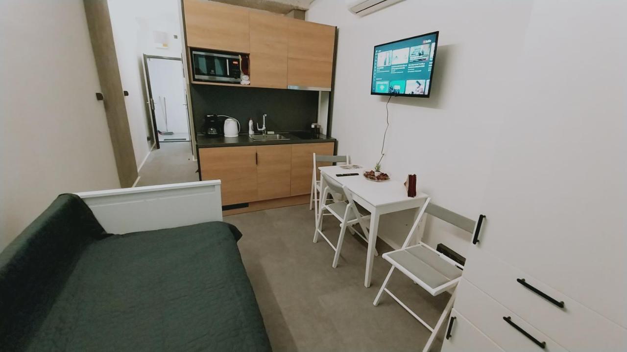 Peaceful Basement Apartment With Terrace & Free Gym Budapesta Exterior foto