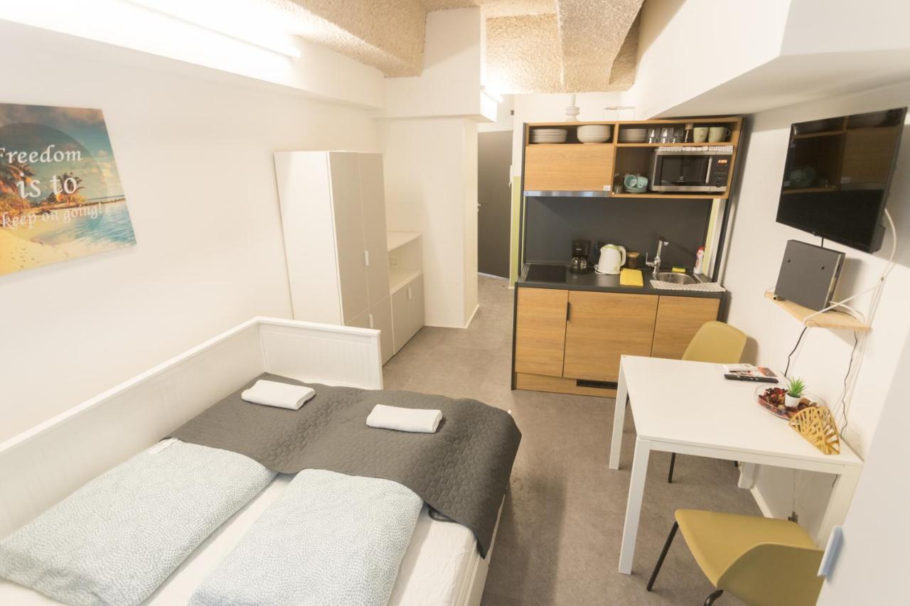 Peaceful Basement Apartment With Terrace & Free Gym Budapesta Exterior foto